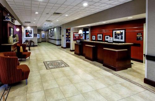 Bloomfield Hotel | Hampton Inn & Suites Staten Island
