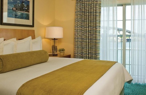 Paradise Island Villa | Harborside Resort at the Atlantis wristbands included