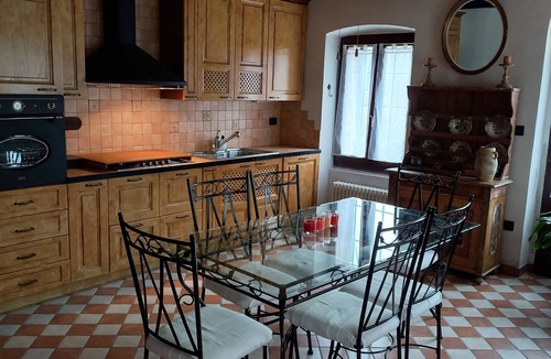 Rivoli Veronese Other | Haus fùr Familien, Freunden und Haustieren Mitten im Grùne Nahe am Garda See
