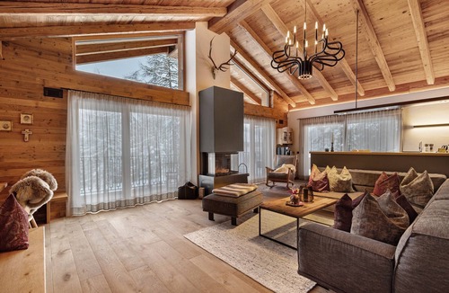 Casola Ski Chalet | High Luxury Chalet "K Lodge Mountain" with Mountain View, Whirlpool and Sauna