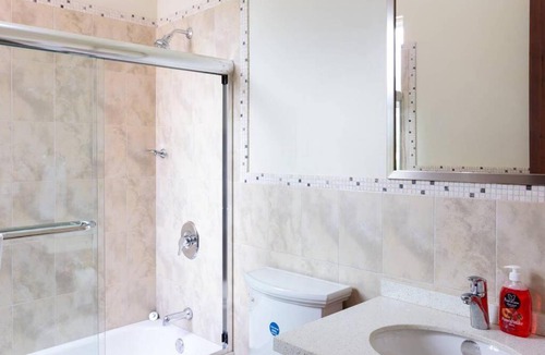 Camperdown Apartment | Hilltop Haven Vacation Home