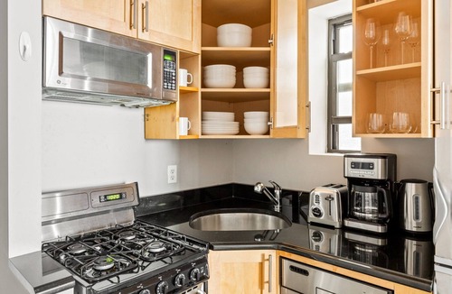 Peter Cooper Village Apartment | Hip Kips Bay 1BR w/Elevator & W/D, nr 6 train, by Blueground