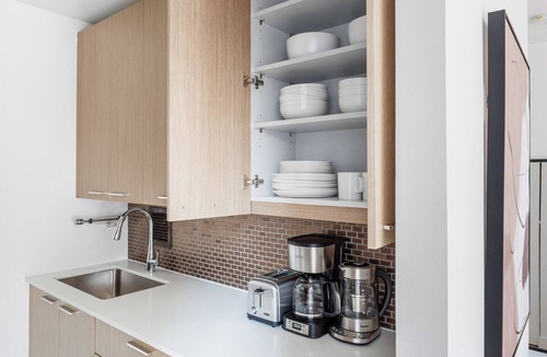 Tribeca Apartment | Hip Tribeca Studio w/Gym & Doorman, nr Freedom Tower, by Blueground