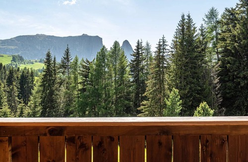 Compaccio Apartment | Holiday Apartment Ferienparadies Sabina Compatsch in the Nature Park on the Seiser Alm
