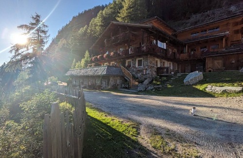 Campo Tures Apartment | Holiday Apartment "Enzian" with Mountain View, Balcony & Wi-Fi