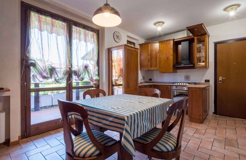 Montioni Apartment | Holiday apartment near the center with swimming pool, air conditioning, parking lot