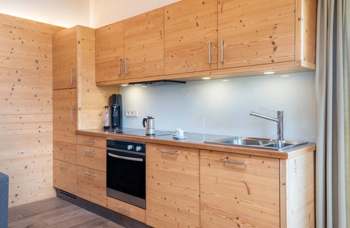 Laion Apartment | Holiday Apartment 'Sassun' with Mountain View, Garden & Wi-Fi