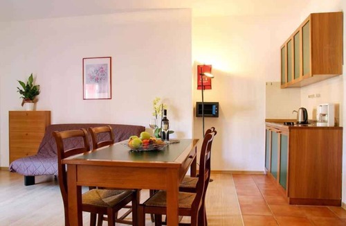 Corno Apartment | Holiday apartment with air conditioning, internet, balcony and rooftop pool