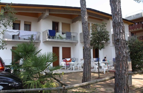 Bibione Pineda Apartment | Holiday apartment with balcony and air conditioning