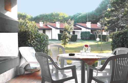 Bibione Lido dei Pini Apartment | Holiday apartment with terrace and air conditioning