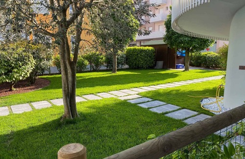 Bibione Apartment | Holiday apartment with air conditioning and communal pool