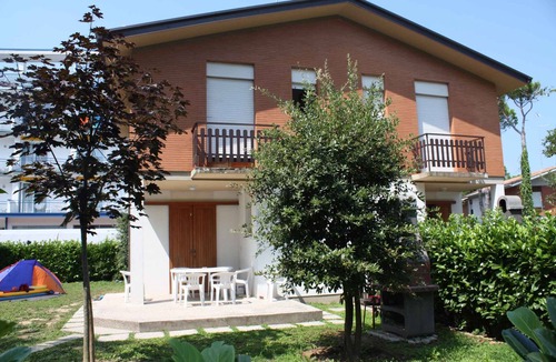 Bibione Pineda Apartment | Holiday apartment with private fenced garden