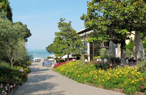 Peschiera del Garda House | Holiday Home Bella Italia-4 by Interhome
