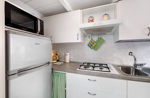 Marone House | Holiday Home 'Casa Tua Alla Torre' with Lake View, Wi-Fi and Air Conditioning