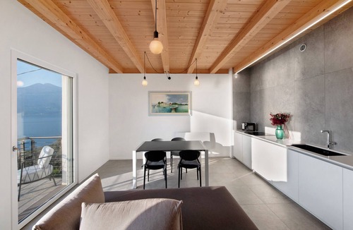 Pai House | Holiday Home 'Pai 521 Panorama' with Lake View, Wi-Fi and Air Conditioning