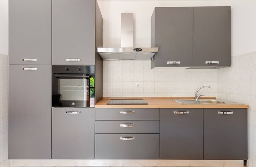 Cavalcaselle House | Holiday Home 'Two-Room Apartment with Garden' and Air Conditioning