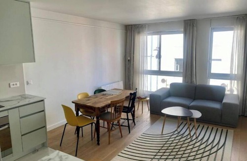 Quartier de la Goutte-d'Or Apartment | Home Sweet Home Doudeauville Chateau