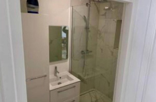 Quartier de la Goutte-d'Or Apartment | Home Sweet Home Doudeauville Chateau
