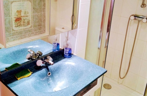 Alfortville Apartment | Homerez - Amazing apartement for 4 ppl. with garden and terrace at Alfortville