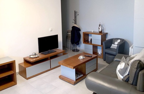 Bagnolet Apartment | Homerez - Apartment in Bagnolet