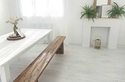 Villeneuve-le-Roi Apartment | Homerez - Beautiful appartement for 8 ppl. with terrace at Villeneuve-le-Roi
