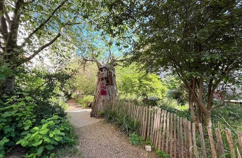 Quartier de la Goutte-d'Or Apartment | Homerez - Comfortable Apartment in Paris