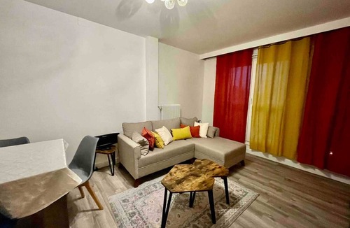 Les Hautes Noues Apartment | Homerez - Flat in Villiers-sur-Marne