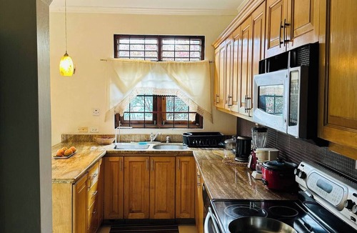 Gordon Town House | Hope Gardens - UWI - UTECHnn