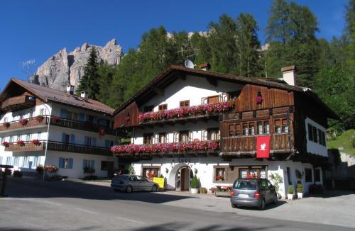 Cortina d'Ampezzo Hotel | Hotel Al Larin