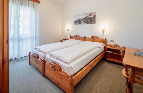 Cortina d'Ampezzo Hotel | Hotel Al Larin