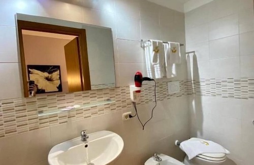 Tricolore Hotel | Hotel Atena