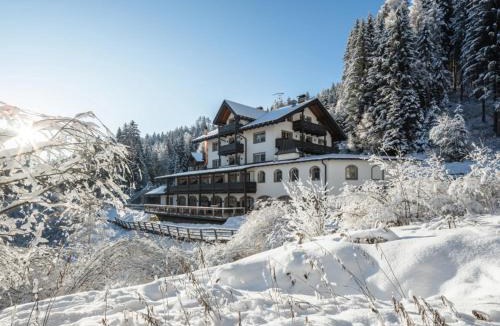 Monguelfo Hotel | Hotel Bad Waldbrunn