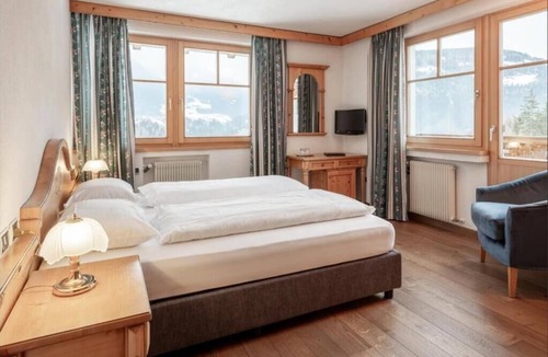 Monguelfo Hotel | Hotel Bad Waldbrunn