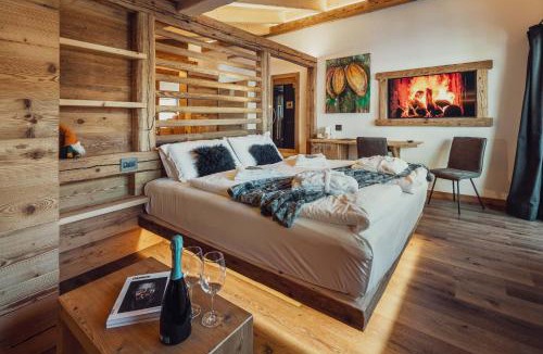 Cortina d'Ampezzo Historic Centre Hotel | Hotel Ciasa Lorenzi
