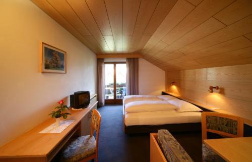 Monguelfo Hotel | Hotel Garní Sunnleit´n
