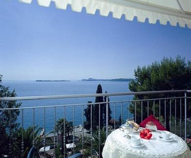 San Zeno di Montagna Hotel | Hotel Miralago