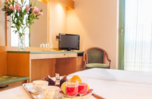 San Zeno di Montagna Hotel | Hotel Miralago