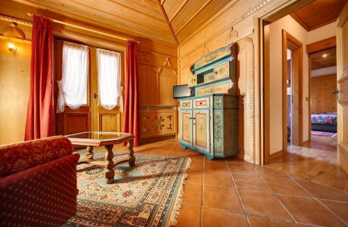 Cortina d'Ampezzo Historic Centre Hotel | Hotel Natale