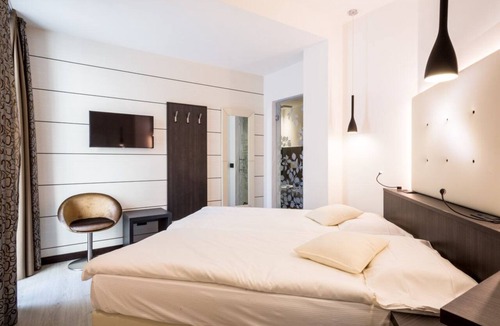 Torri del Benaco Hotel | Hotel Pace