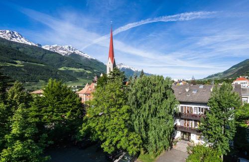Silandro Hotel | Hotel Pension Schweitzer
