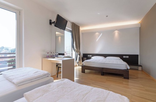 Cerro Veronese Hotel | Hotel Pineta