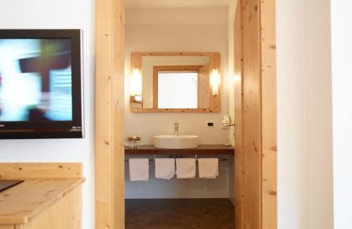 Lana Hotel | Hotel Tiefenbrunn Gardensuites & Breakfast
