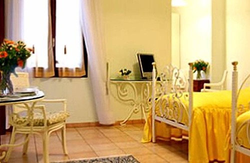 Crespano del Grappa Hotel | Hotel Villa Scalabrini
