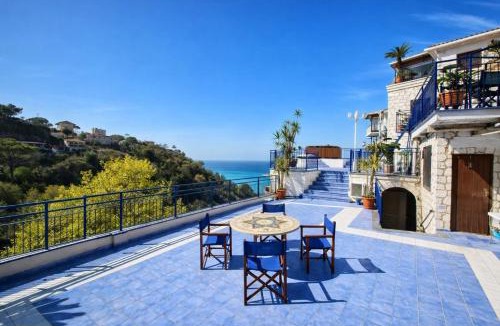 Vico Equense Hotel | Hotiday Vico Equense