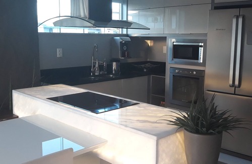 Manguinhos House | House 4 suites excellent finishing in condominium.