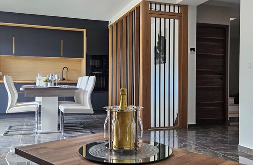 Paray-Vieille-Poste Villa | House Paray-Orly