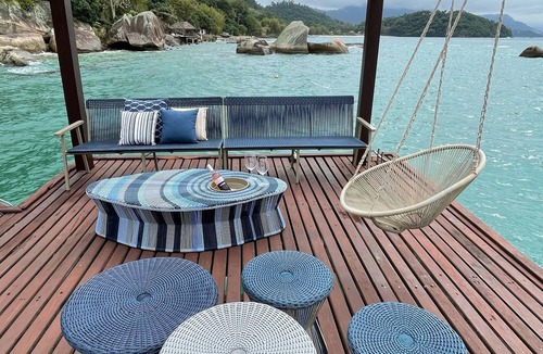 Japuiba House | House standing on the sand with spectacular view