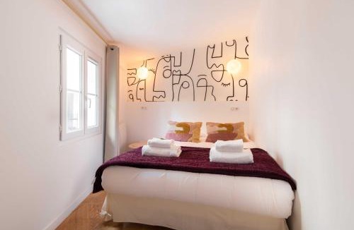 Quartier de Rochechouart Apartment | House with terrasse - 3BR-8P - Sacré Coeur