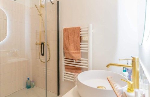 Quartier Saint-Georges Villa | Hydrangea Station - One Bedroom Villa, Sleeps 2