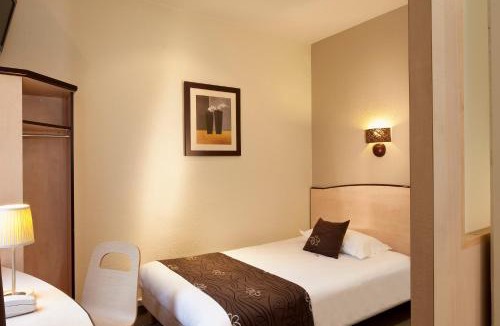 Clichy Hotel | ibis Clichy Centre Mairie